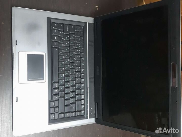 Ноутбук Asus f3j в рабочем состоянии