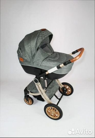 Коляска для новорождённых Luxmom