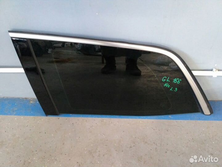 Форточка задняя левая Mercedes GL 166