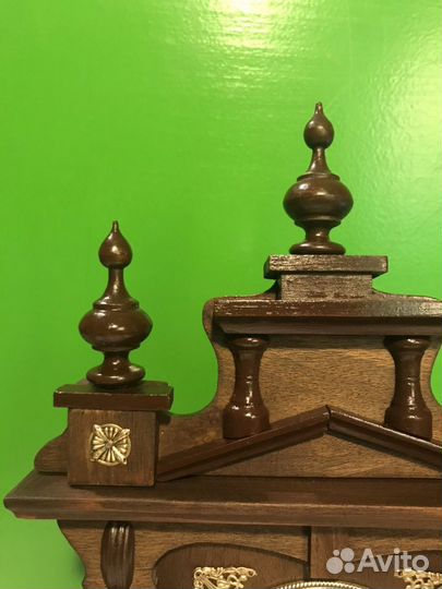 Часы настольные (музыкальный будильник)