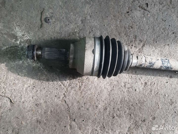 Привод правый (полуось) Chery Bonus A13