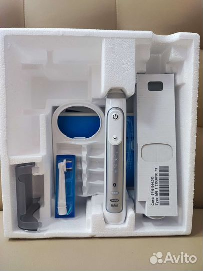 Зубная щетка oral b Genius 8900