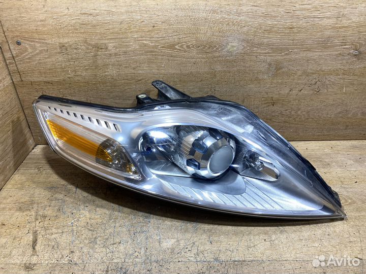 Комплект ксеноновых фар Ford Mondeo 4