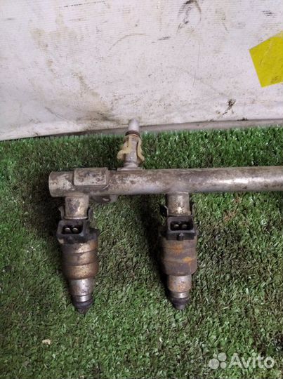 Топливная рампа Jeep Cherokee легковой универсал