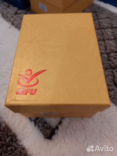 Сувенир Яйцо Фаберже малое (триколор с короной)