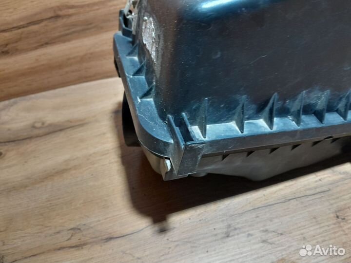 Корпус воздушного фильтра Geely Emgrand EC7