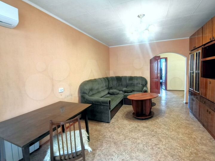 2-к. квартира, 62 м², 8/10 эт.