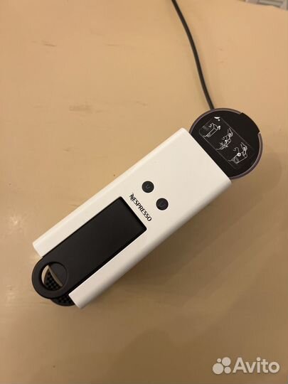 Кофемашина nespresso essenza mini