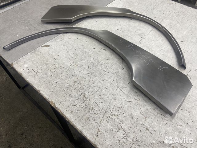 Subaru Forester SF арки задних крыльев левый