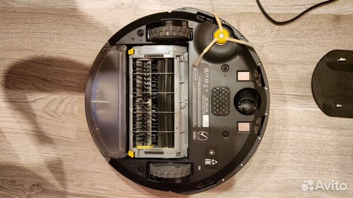 Робот-пылесос iRobot Roomba 698