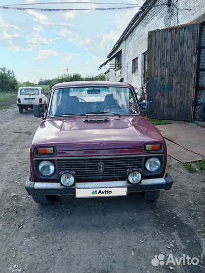 LADA 4x4 (Нива) 1.7 МТ, 2001, 160 000 км