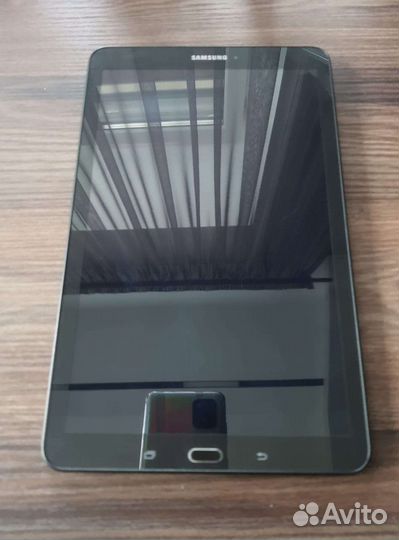 Планшет Samsung galaxy Tab E