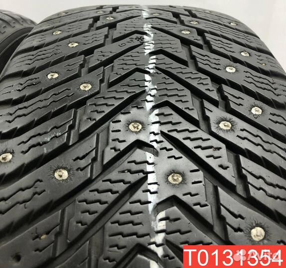 Nokian Tyres Hakkapeliitta 8 225/50 R17 98T