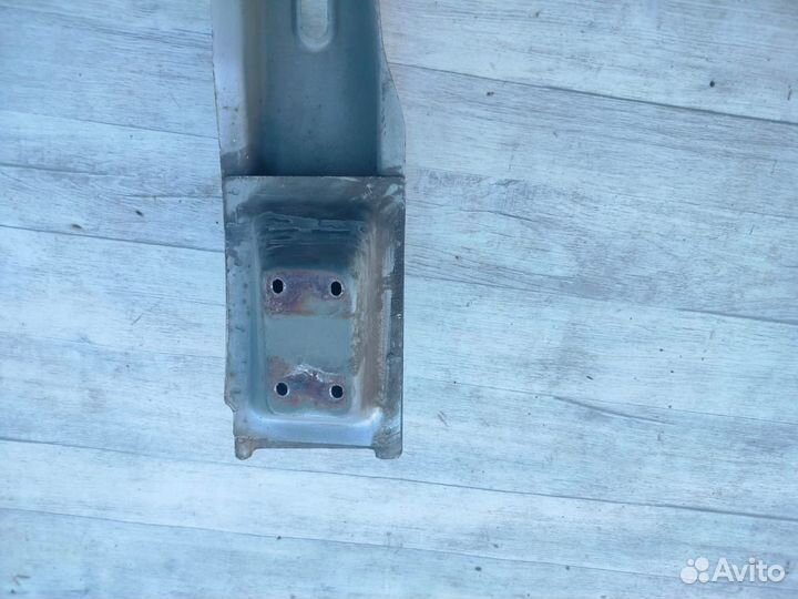 Усилитель бампера передний Lifan Breez (520) 2008