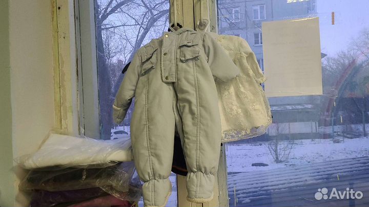 Бесплатно Детские книги и одежда от рождения