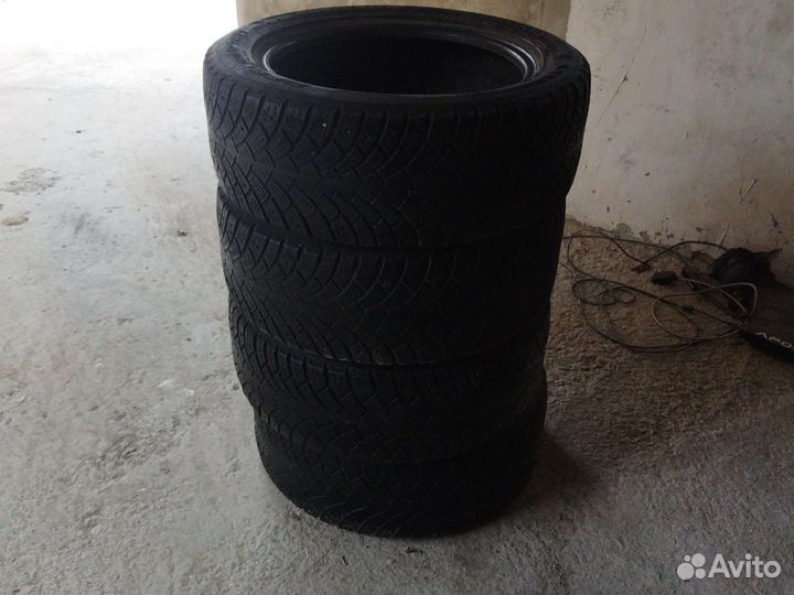 Продам шины на весту
