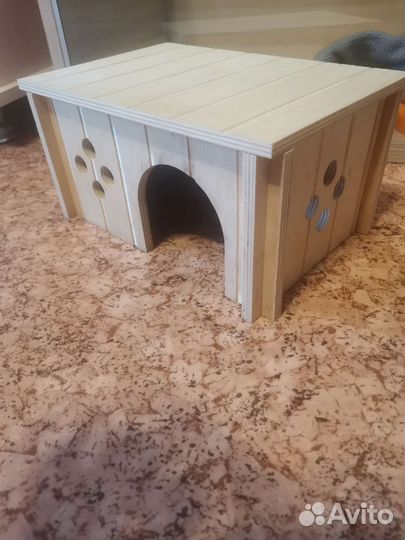 Дом-витрина для ежа или других мелких грызунов