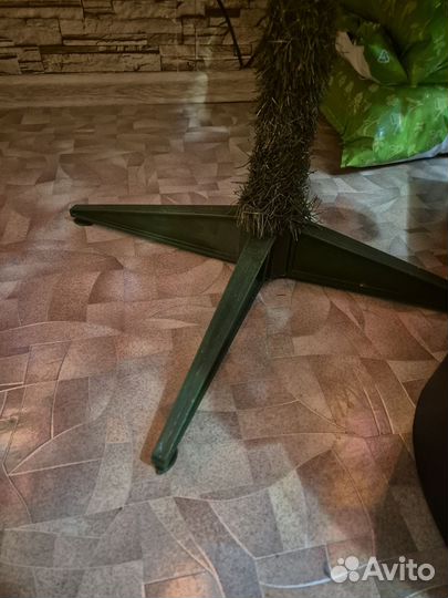 Ель искуственная 210см