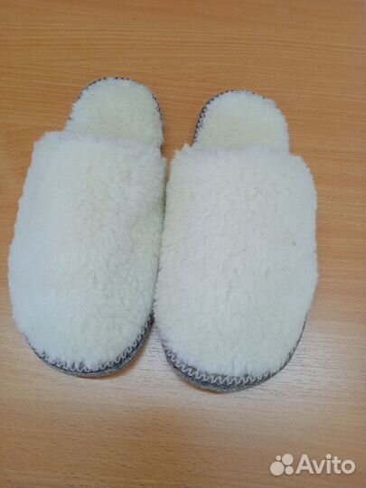 Женские домашние тапочки