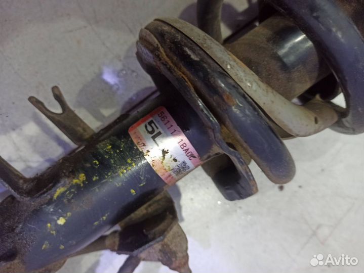Стойка передняя левая в сборе