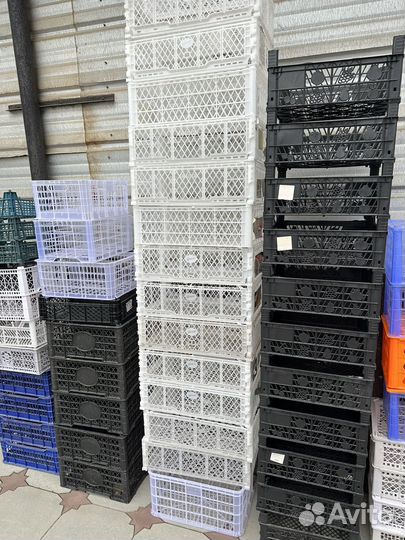 Пластиковые ящики для фруктов, овощей и ягод