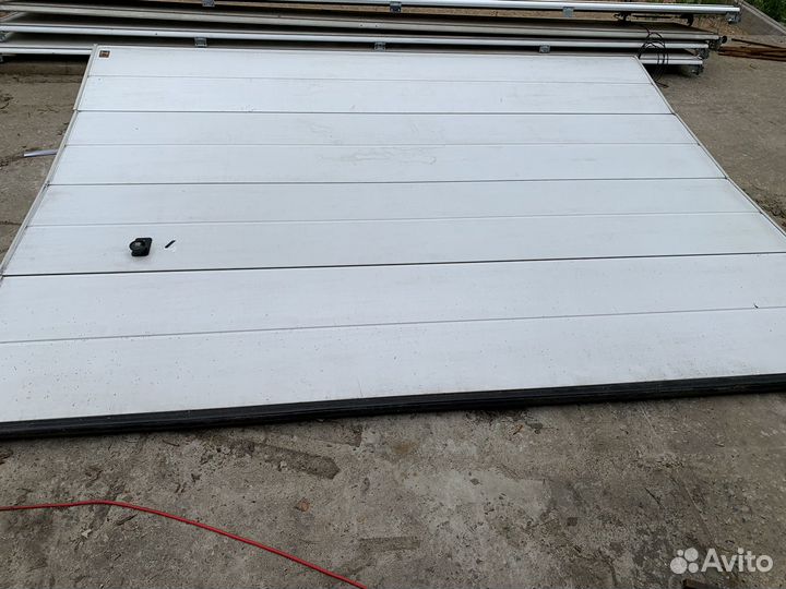 Ворота подъемные hormann