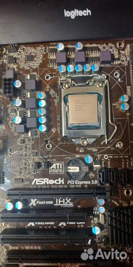 Материнская плата с процессором