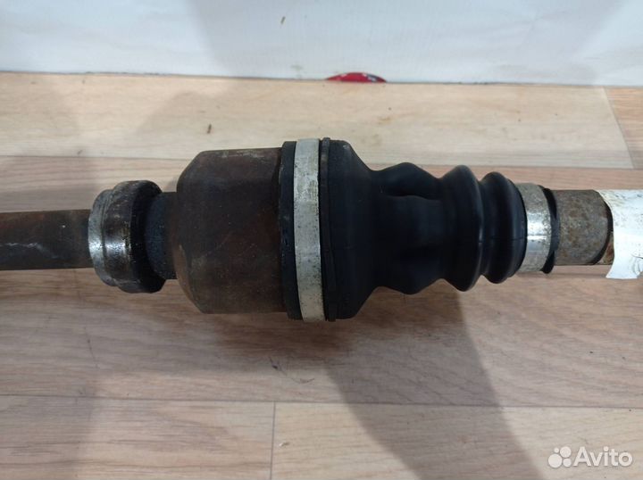 Полуось передняя правая Citroen C4 2 B7 2011