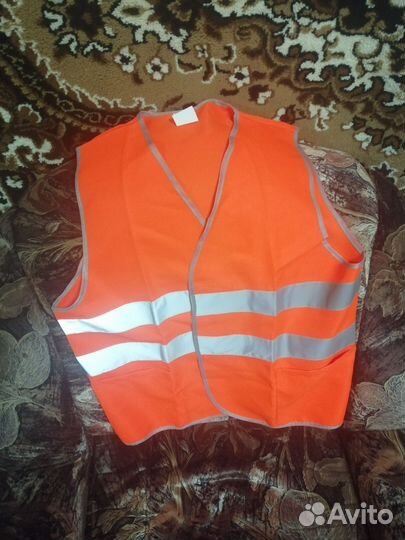 Плащ, куртка дождевик.Жилет сигнальный