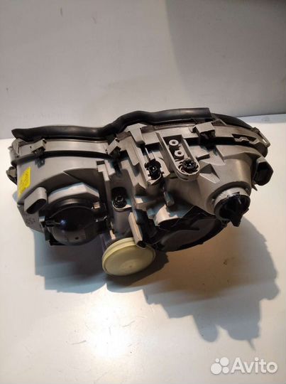 Фара правая Mercedes Benz w203