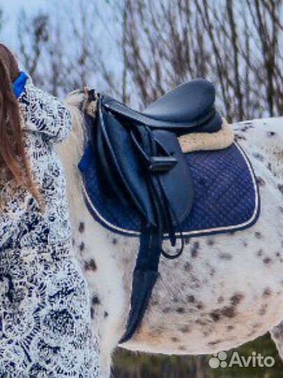 Седло для лошади
