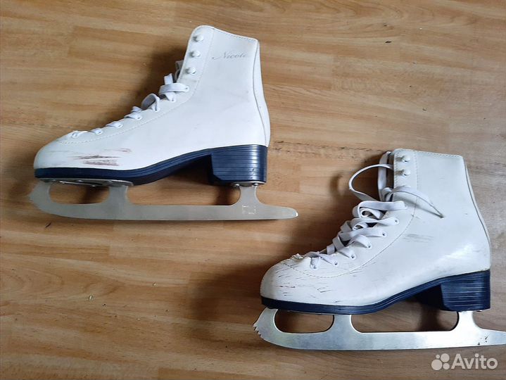 Коньки женские фигурные 41 размера бу