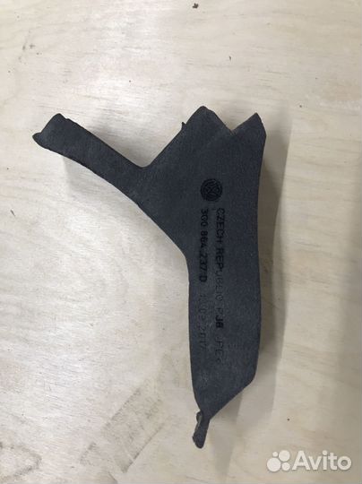 Шумоизоляция переднего крыла Passat B8