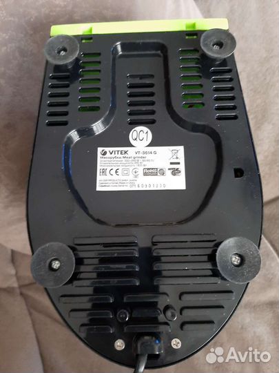 Мясорубка электрическая Vitek VT-3614G