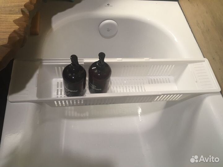 Полка на ванну