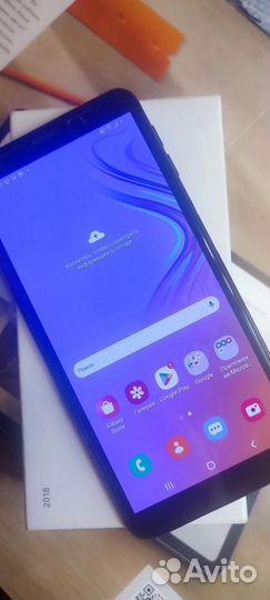 Samsung Galaxy A7 (2018), 4/64 ГБ