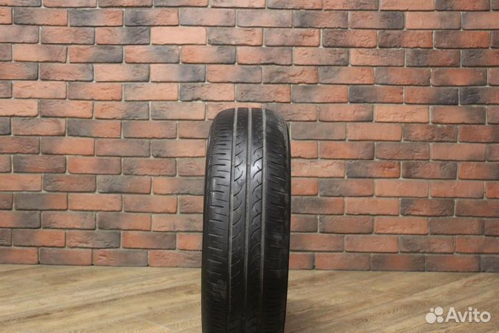 Yokohama BluEarth AE01 175/70 R14