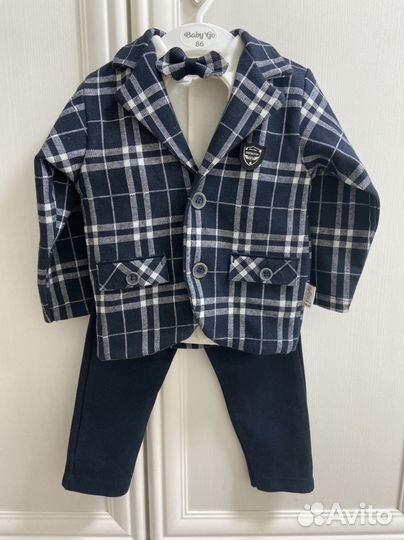 Костюм нарядный для малыша на один год