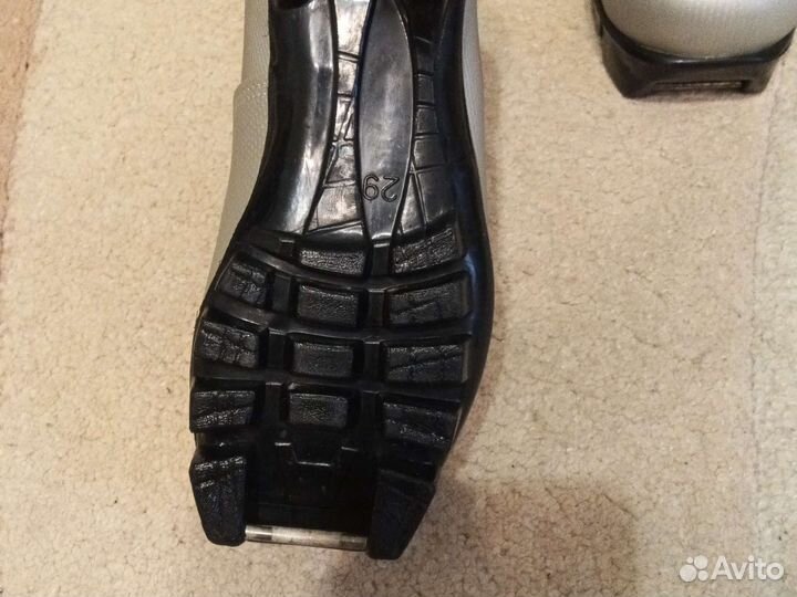 Лыжные ботинки