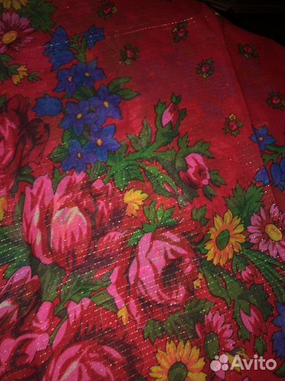 Платки женские и шаль