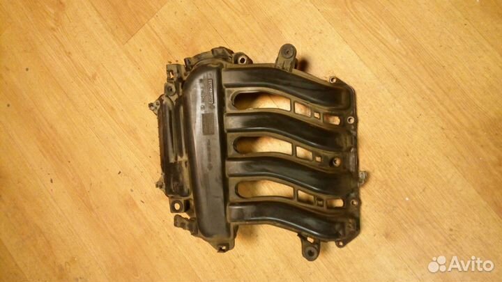 Впускной коллектор Рено сценик 2 1.6 16кл