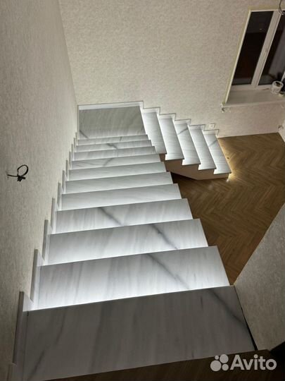 Мраморная лестница