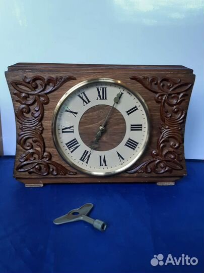 Часы настольные СССР весна