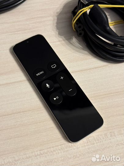 Apple TV 4 32 GB A1625 + hdmi