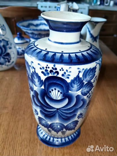 Ваза для цветов гжель