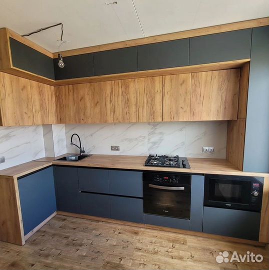 Кухонный гарнитур угловой