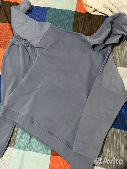 Спортивный костюм женский