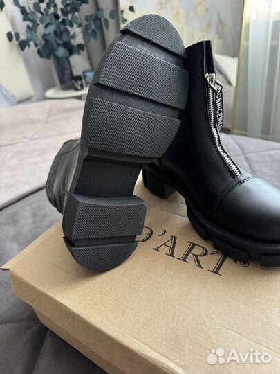 Демисезонные ботинки из натуральной кожи 38 размер