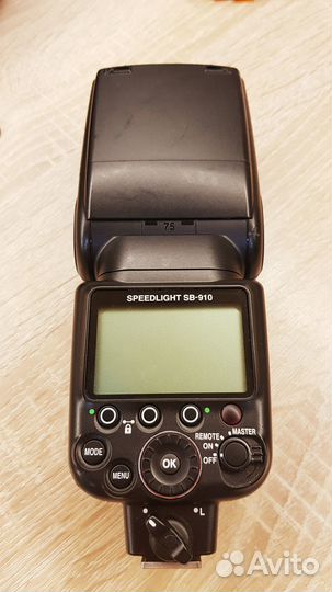 Вспышка Nikon Speedlight SB-910