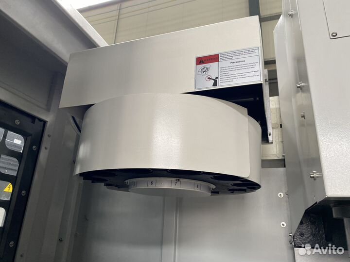 Вертикальный фрезерный обрабатывающий центр с чпу